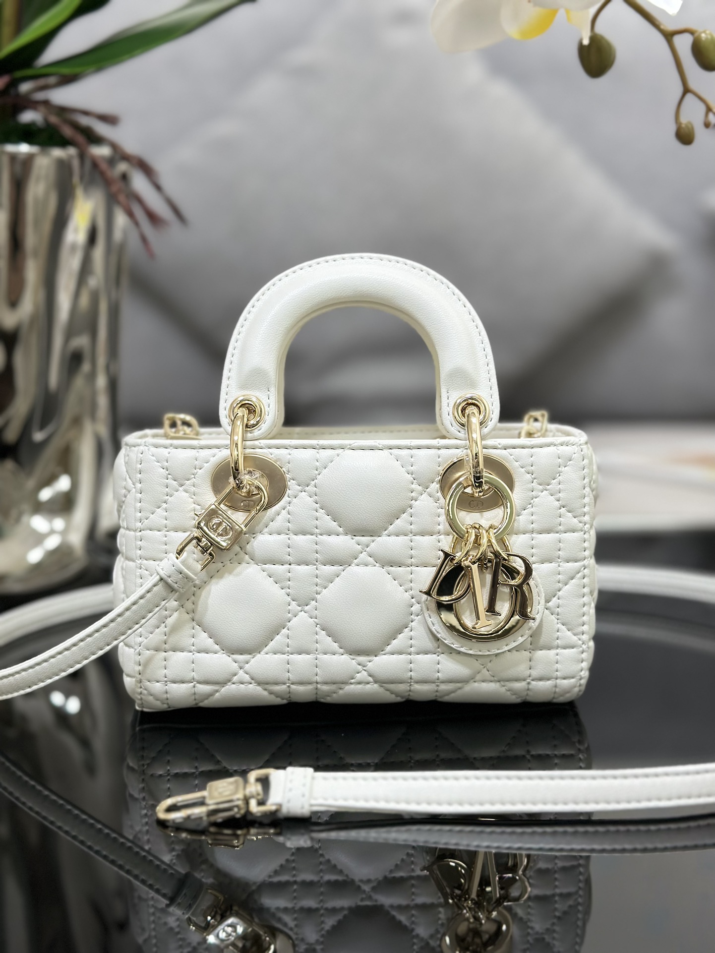 Dior Lady S0910 (2) 16 x 9 x 5 cm
