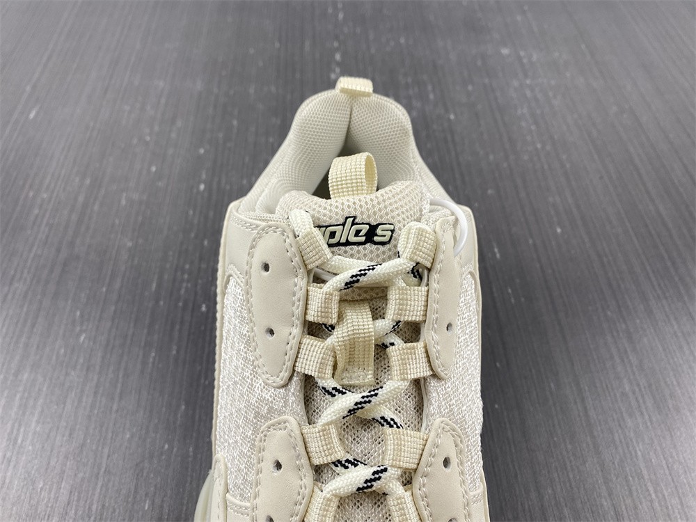 Balenciaga Triple S Sneaker EU 38/US 8 OffWhite