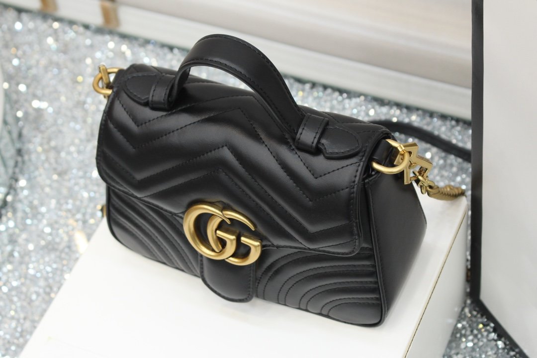 GUCCI Marmont 547260 21*15*8cm