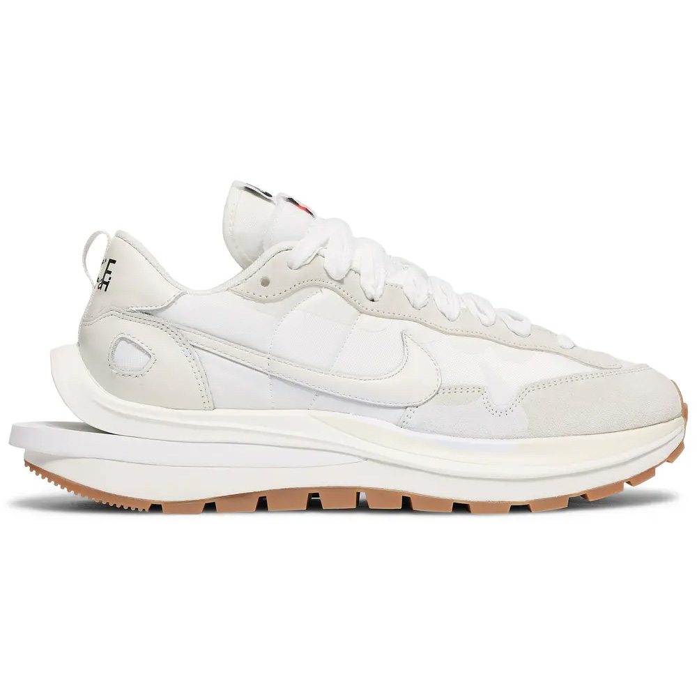 Nike Vaporwaffle sacai Sail Gum DD1875-100