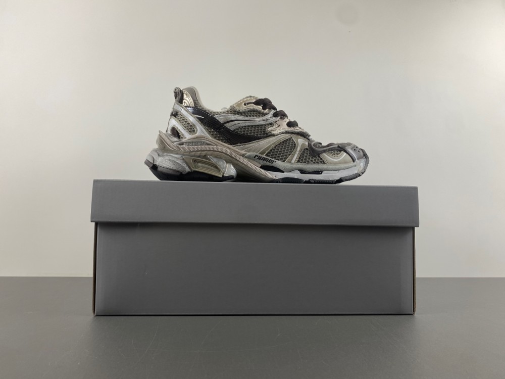 Balenciaga 779066-W3RBXP-2000