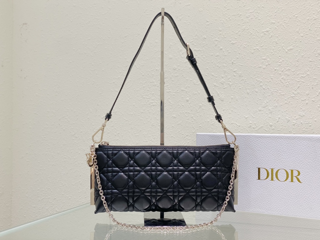 DIOR CLUB 3 (17) 27 x 12 x 5cm