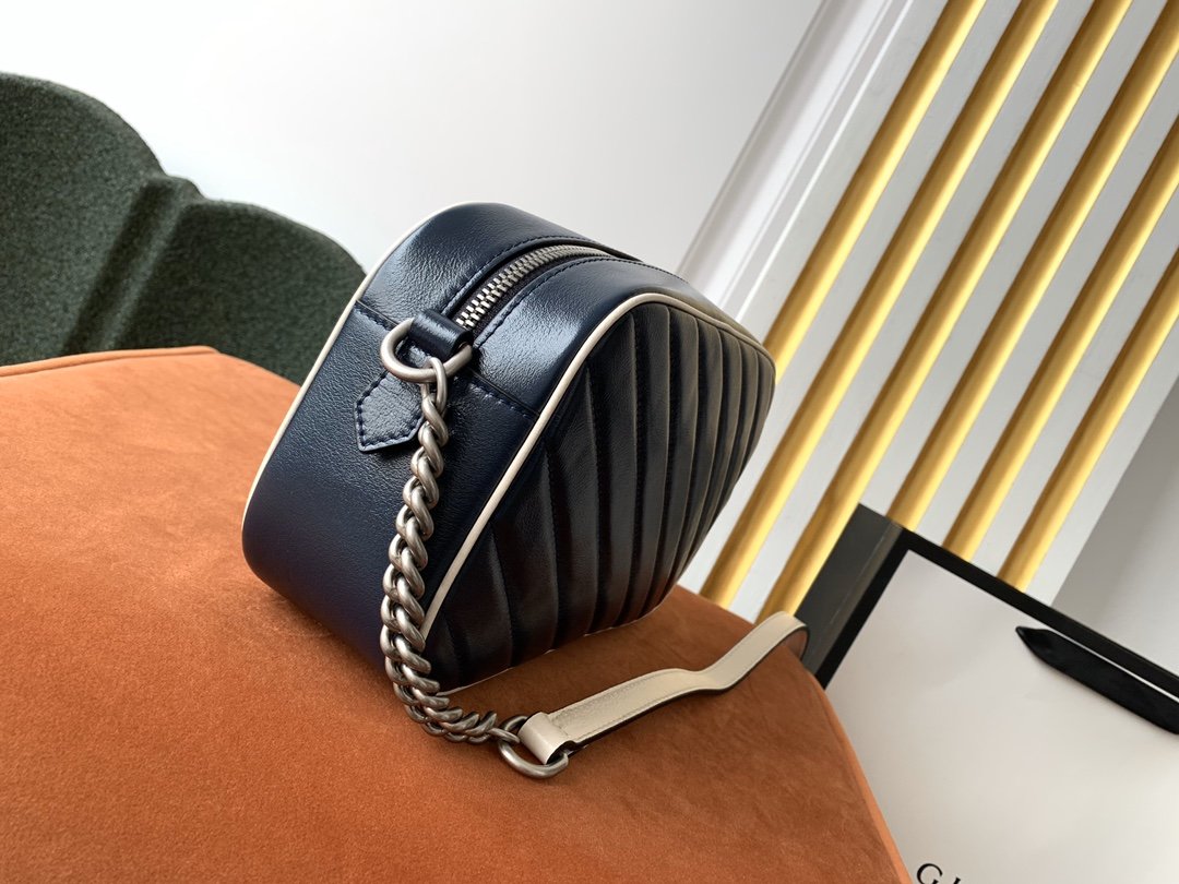 GUCCI Marmont 447632 24x13x7cm