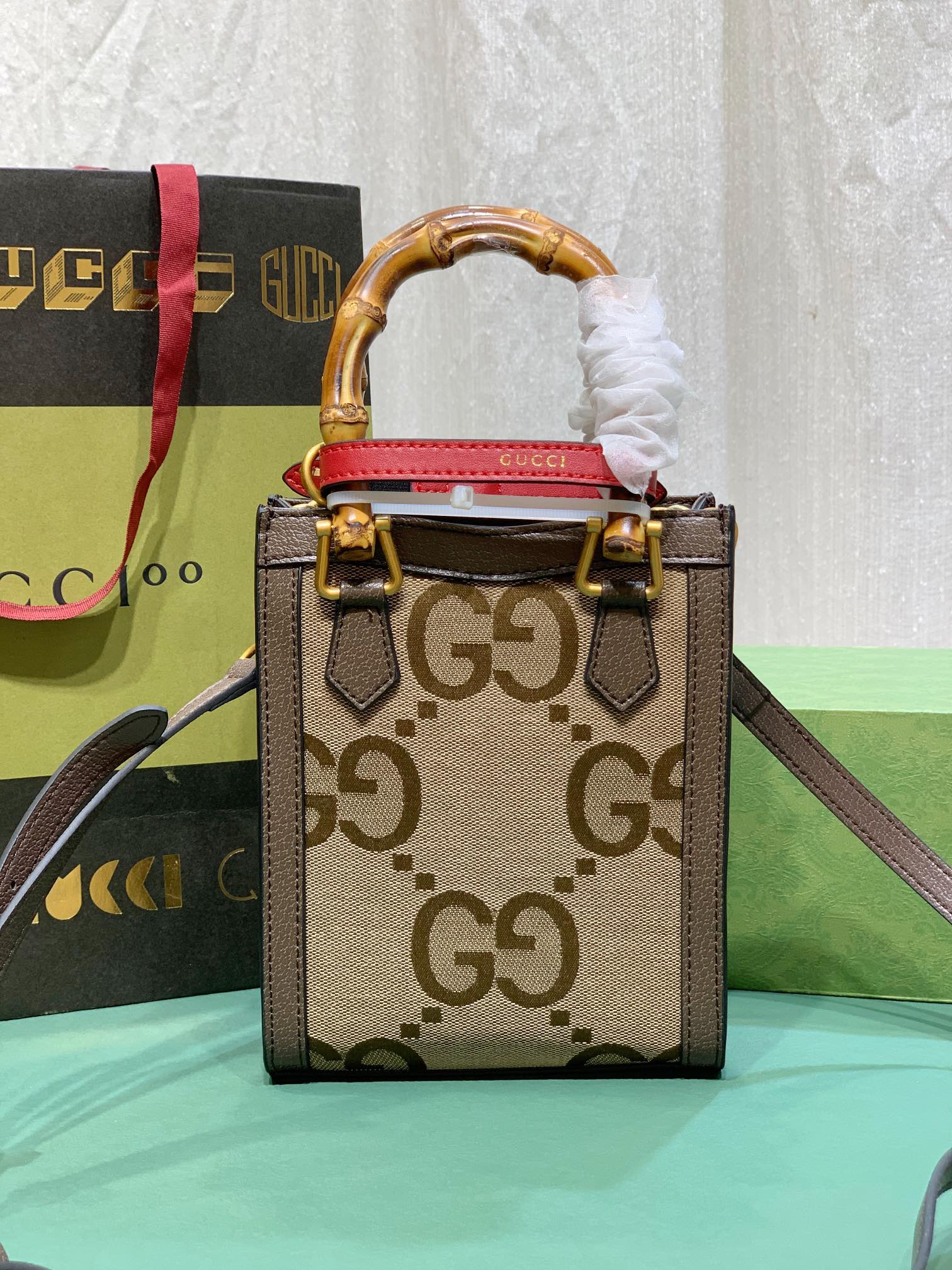 Gucci 739079 15.5x19.5x6cm
