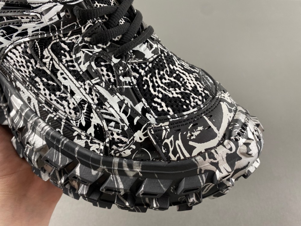 Balenciaga 685613-W2RG1 9015
