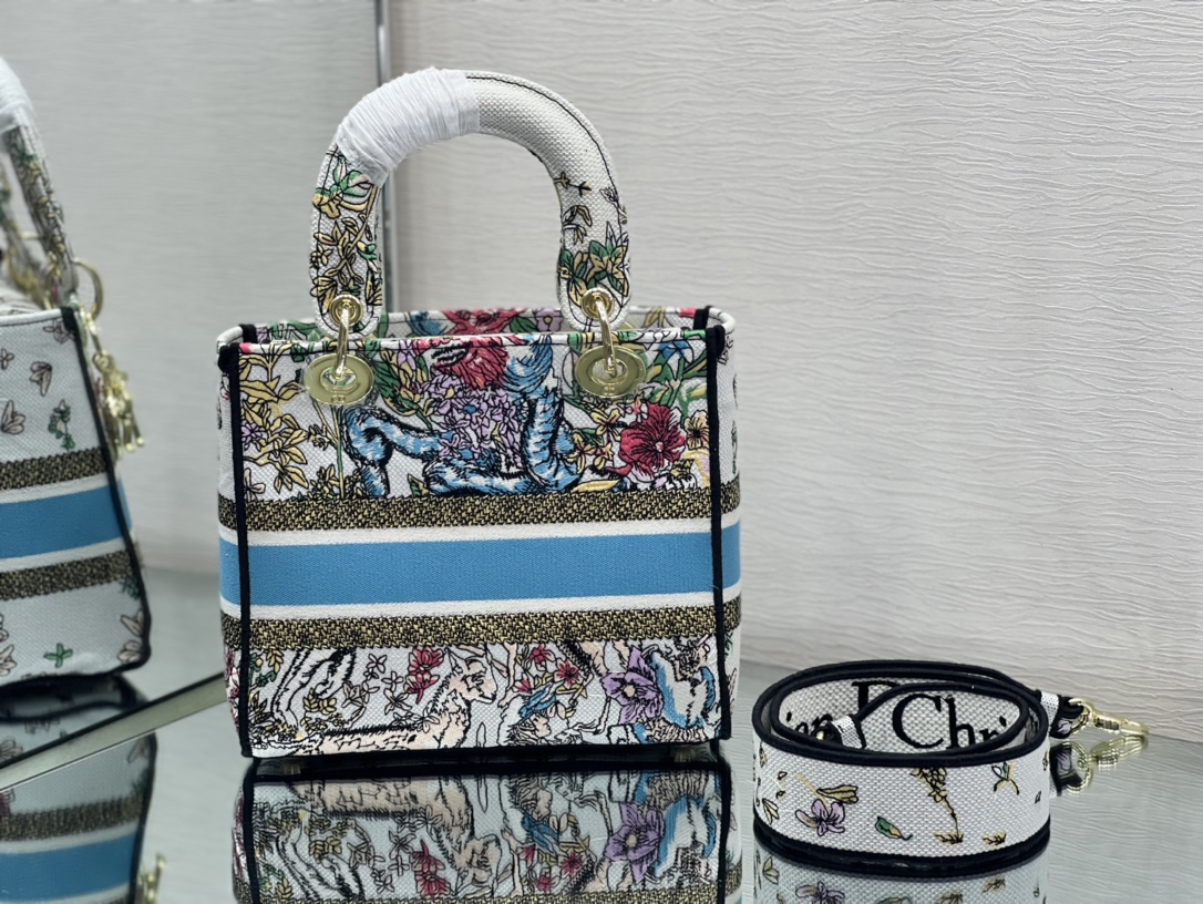 Dior LADY 9027(17) 24x20x11cm