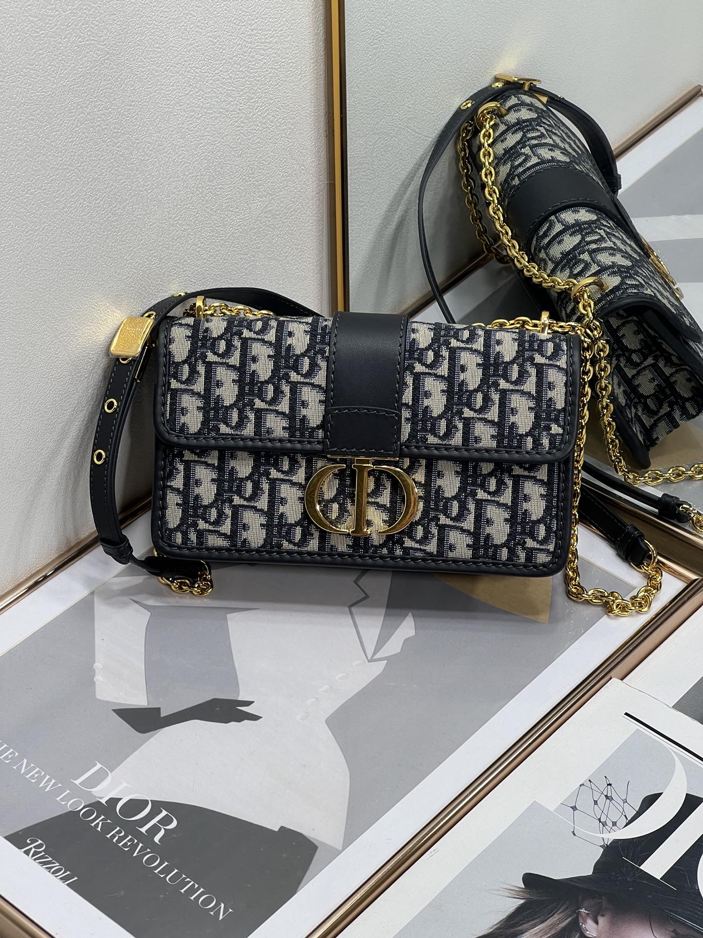 Dior 30 Montaigne 9207 21.5 cm