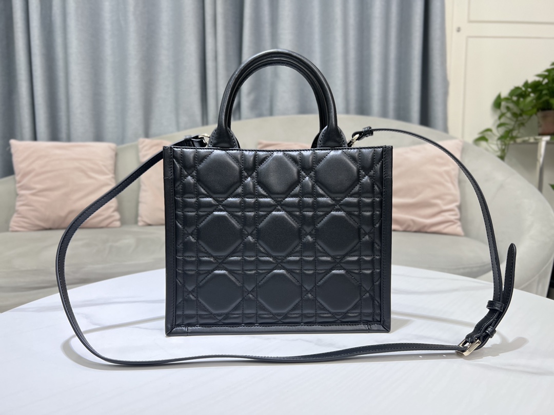Dior Tote 9215 (2) 26cm
