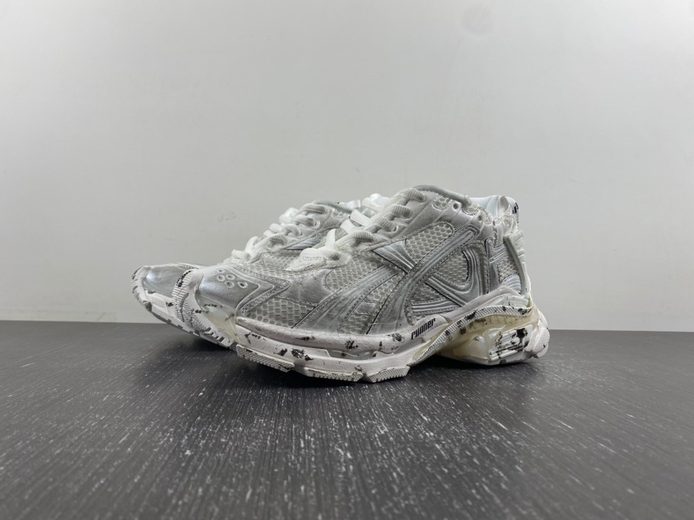 Balenciaga 656065-W3RA9-9001