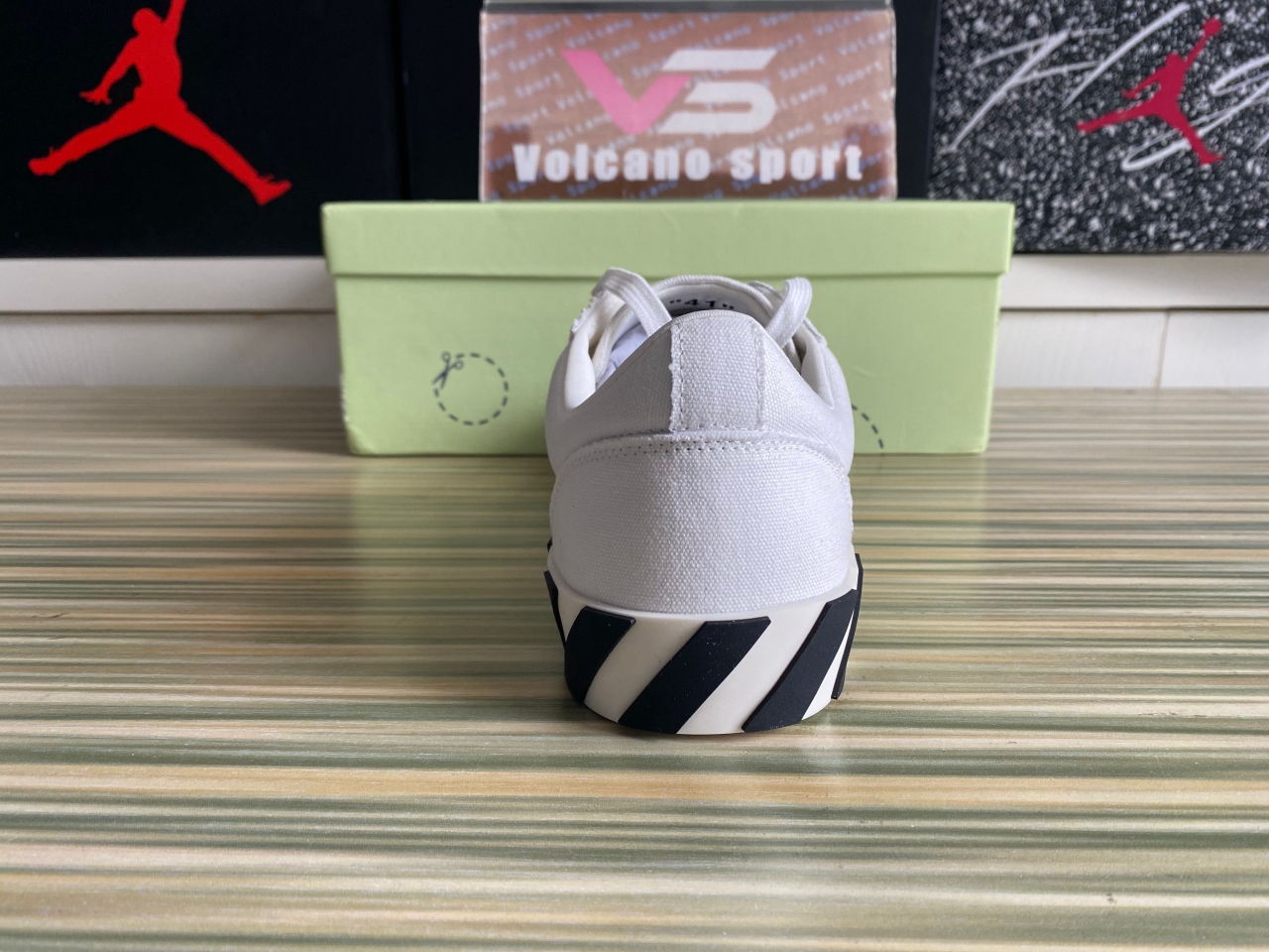 Off-White Vulc Low Canvas White Green