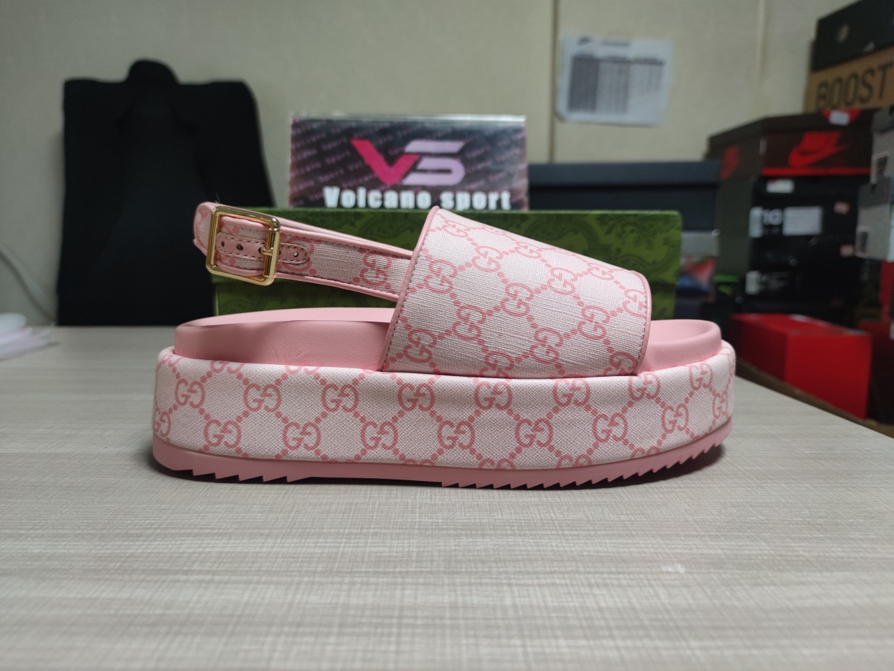 GUCCI Angelina Supreme Platform 30mm Sandal Pink
