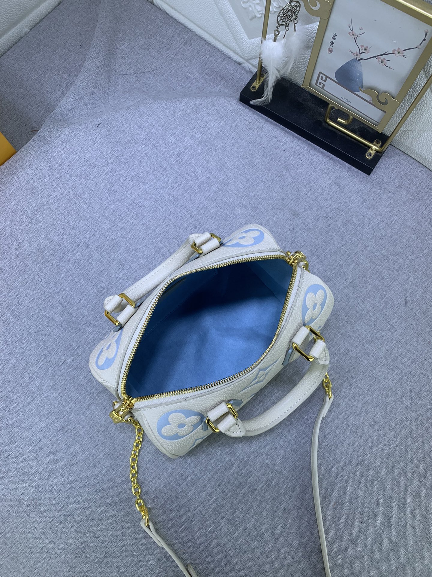 Louis Vuitton Speedy Bandoulière 20 M58953 20.5 x 13.5 x 12.0 cm