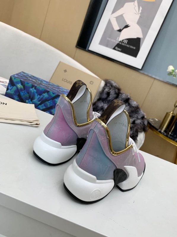 Louis Vuitton Archlight