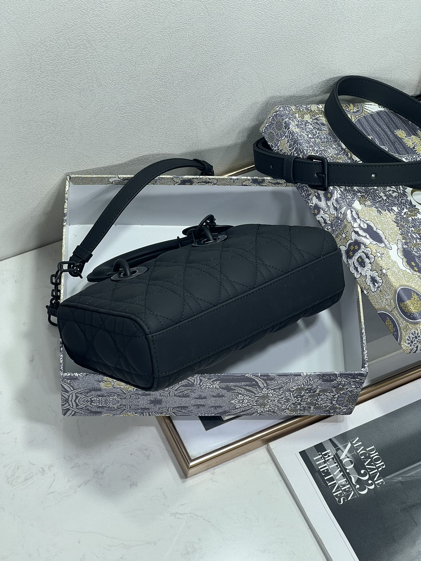 Dior Lady D-Joy 2280 (3) 22.5*26.5cm
