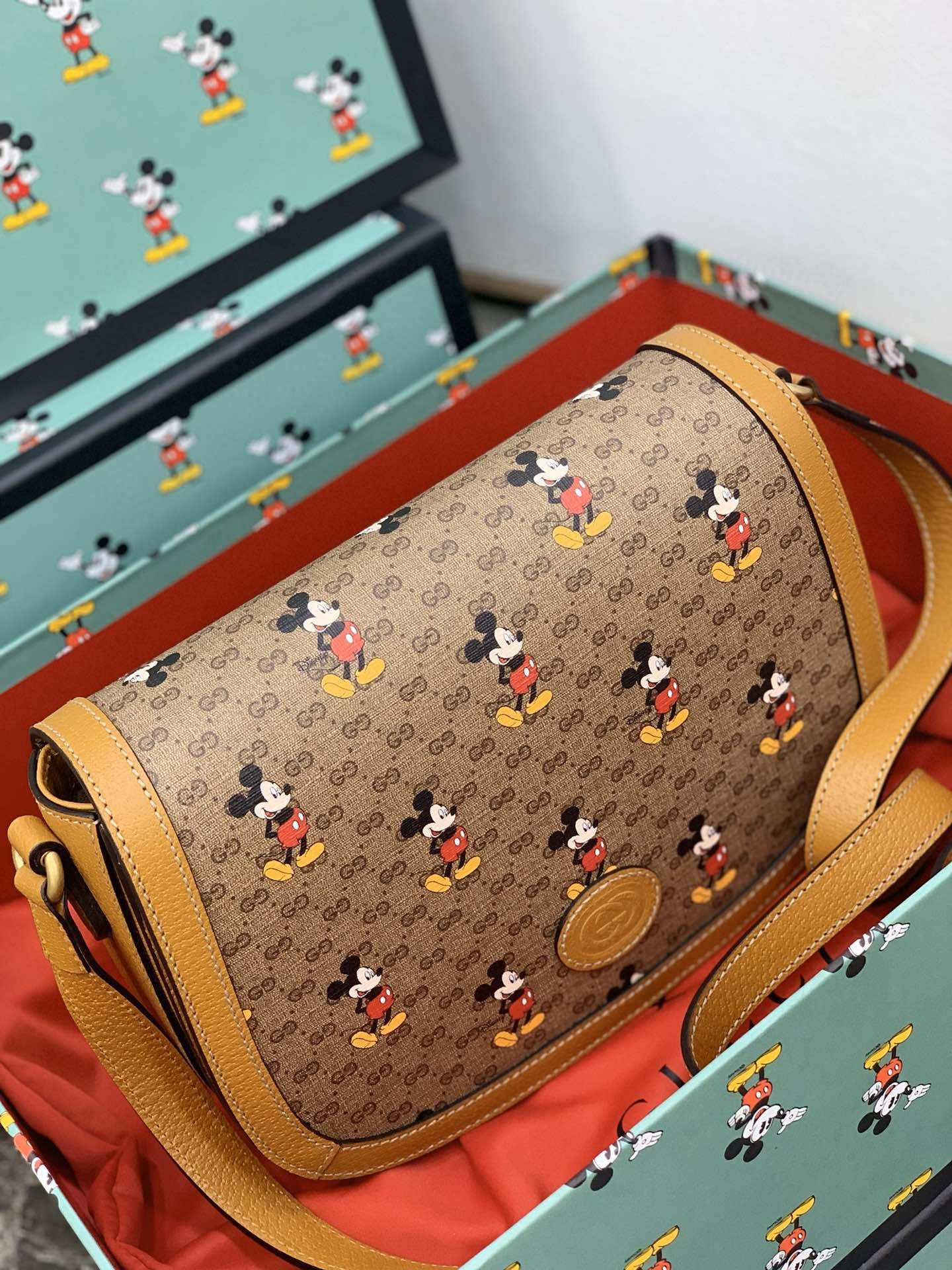 Disney X Gucci 602691 26*32*13cm