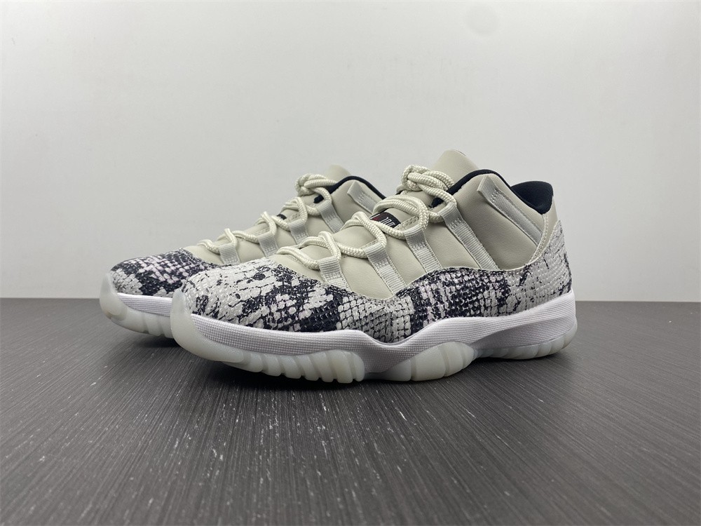 Jordan 11 Low “Snakeskin” CD6846 002