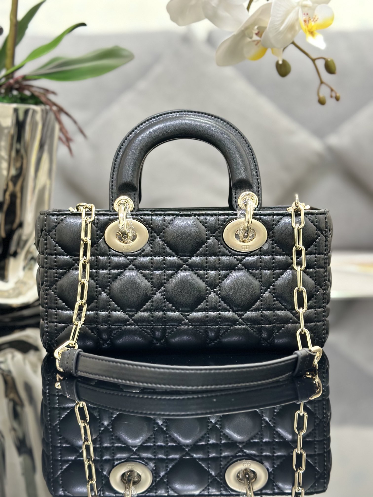 Dior Lady M0613(2) 22 x 12 x 6cm