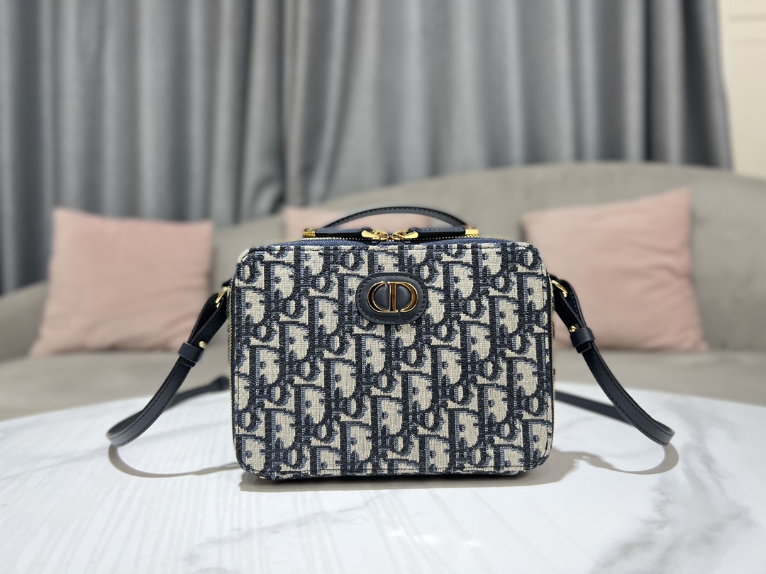 DIOR CARO 2 (34) 19.5 x 15 x 6cm