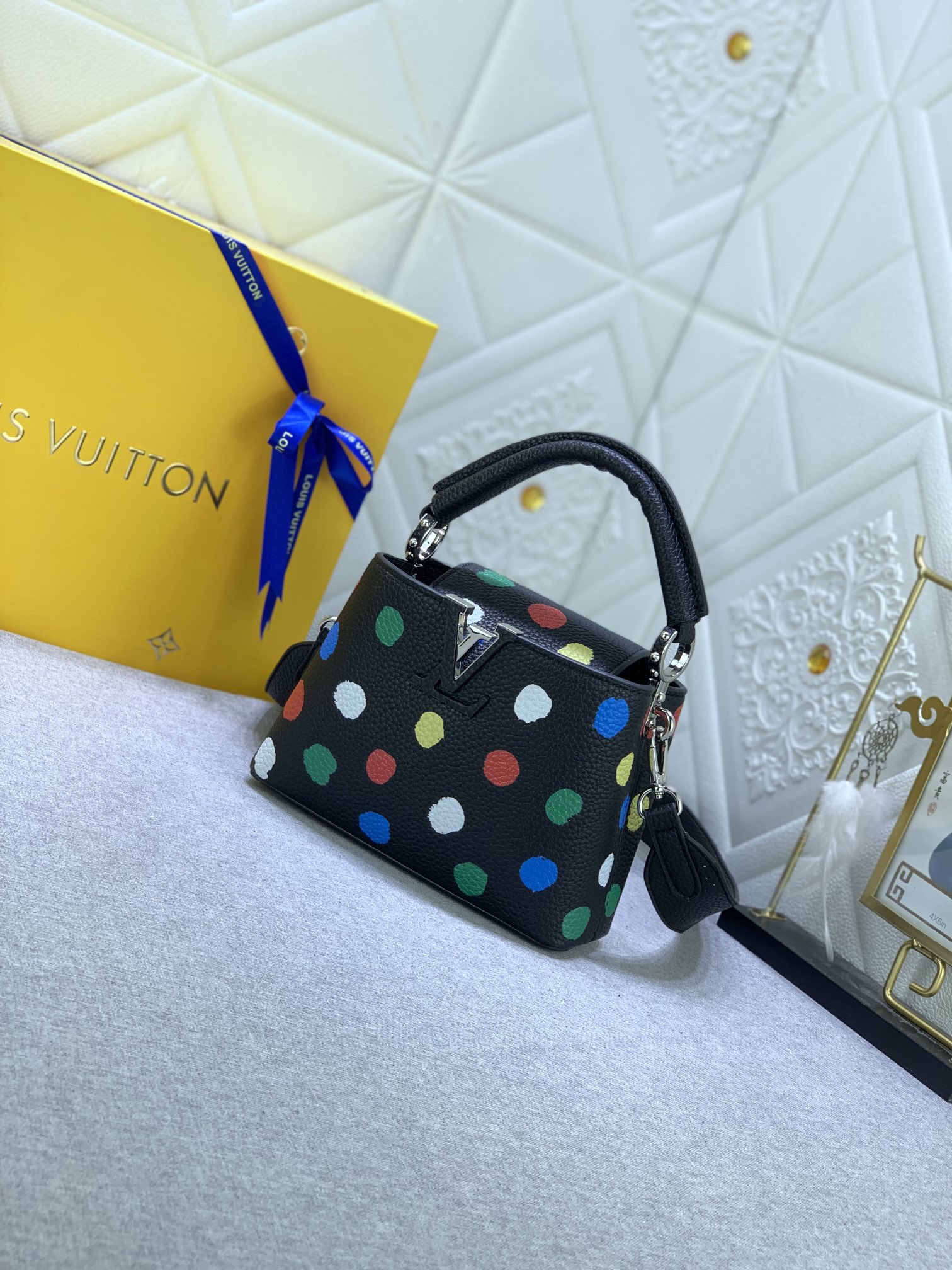 Louis Vuitton x YK Capucines M21663 21x14x8cm