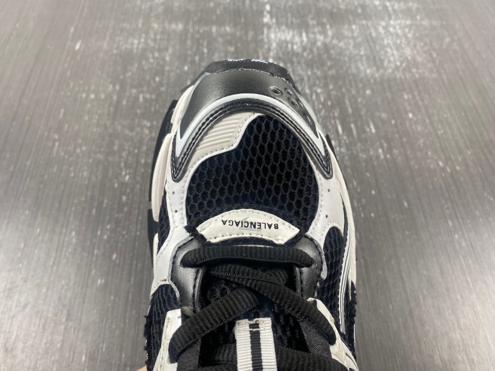 Balenciaga 772774-W3RNY-0120