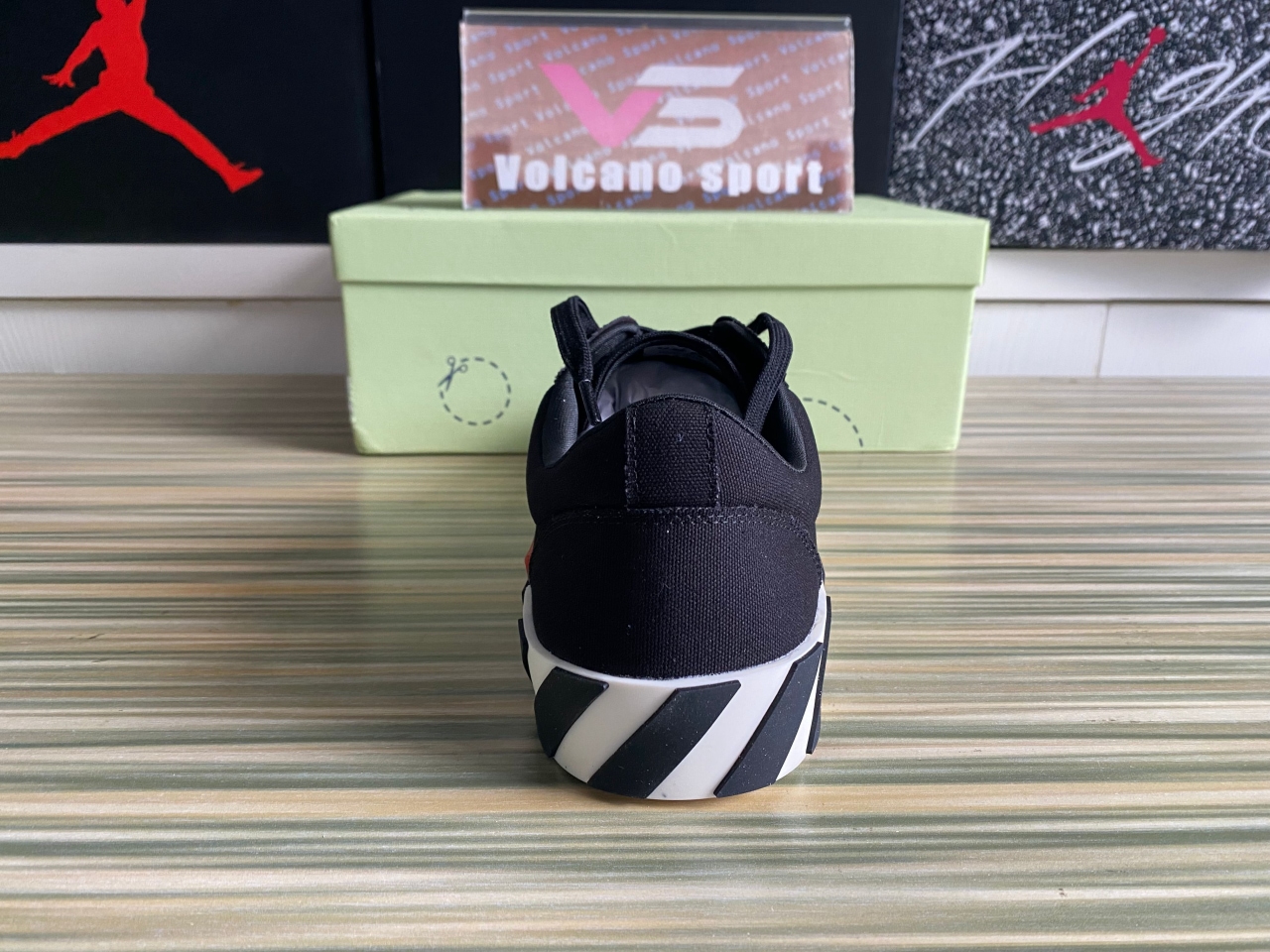Off-White Vulc Low Canvas Black White