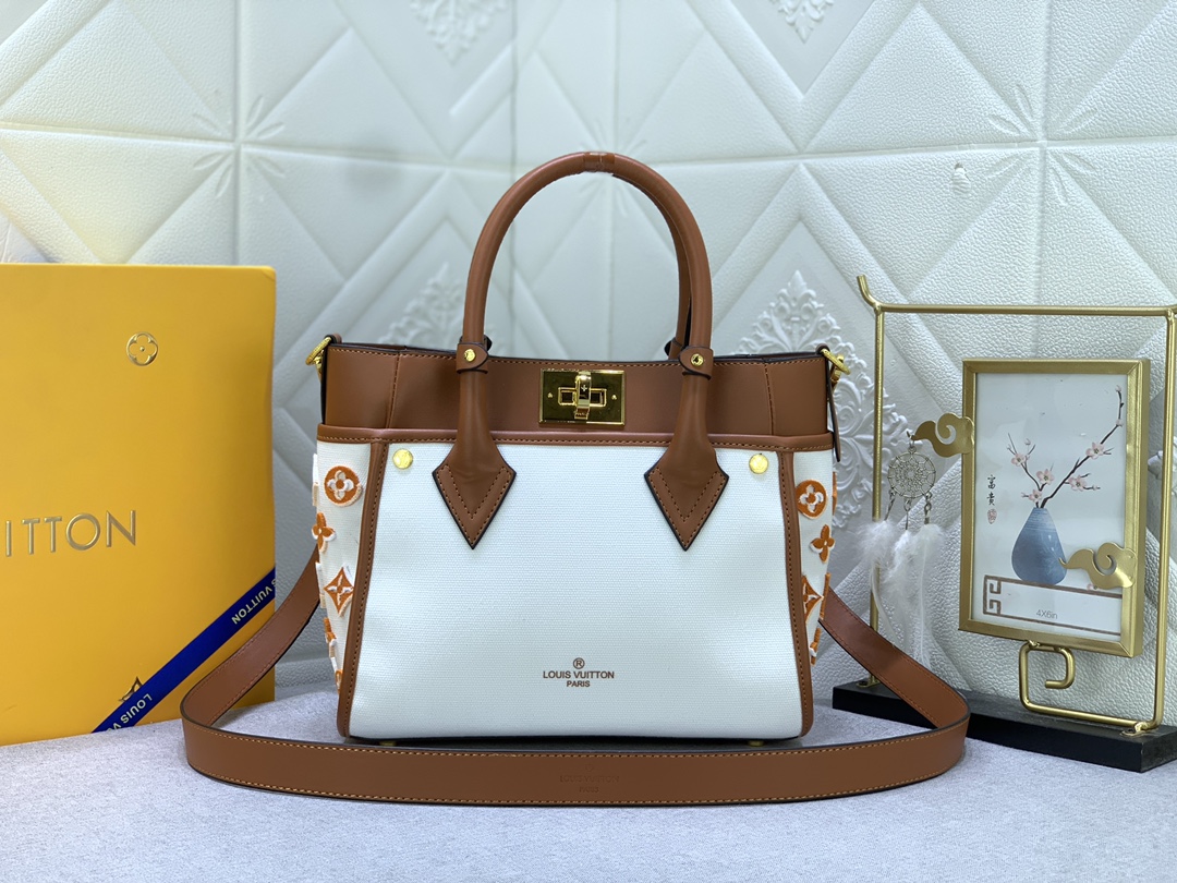 Louis Vuitton On My Side 22195 (2) 25 x 20 x 12cm