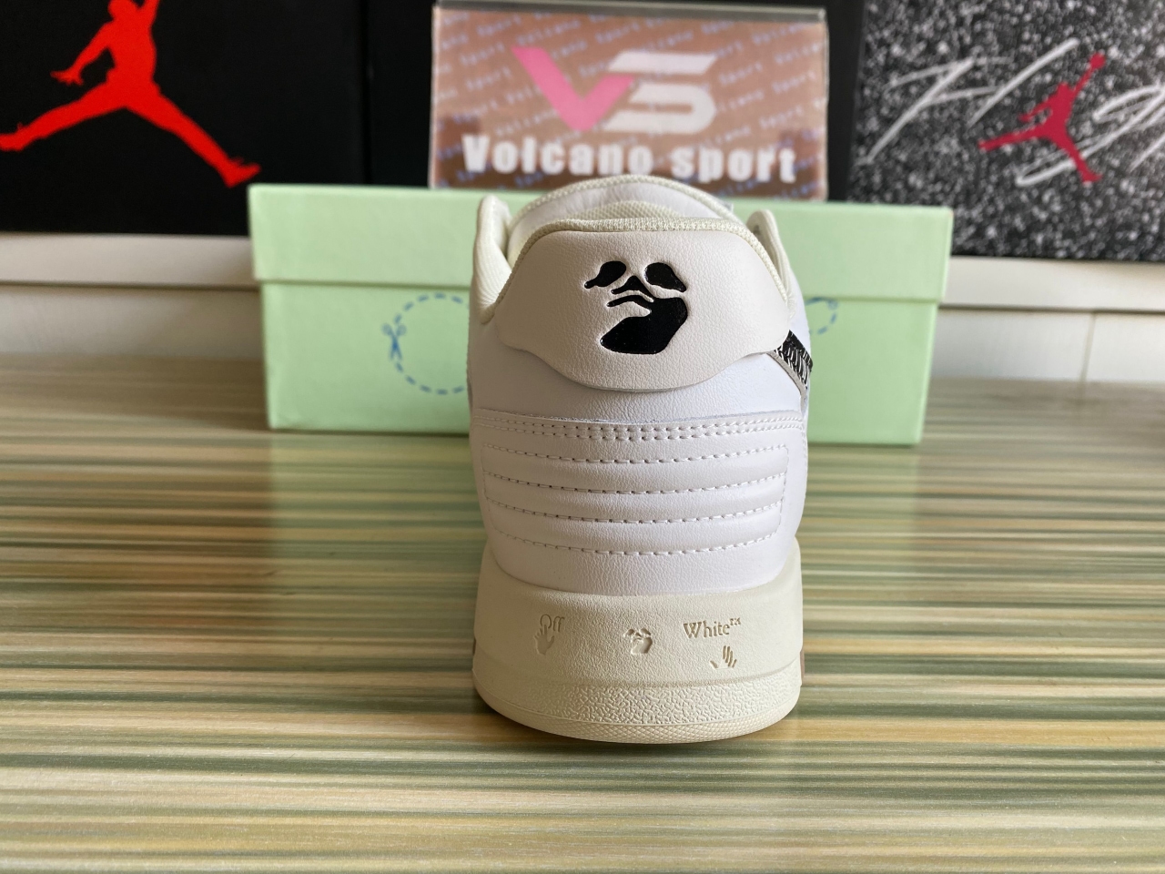 Off-White OOO Low Tops White Black SS21