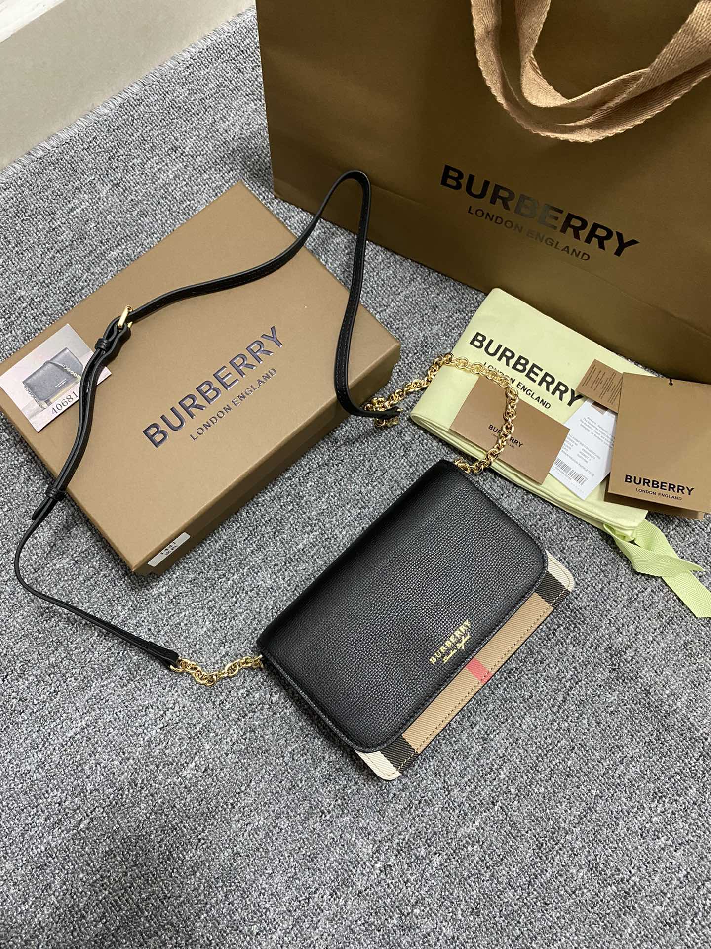 Burberry 1441 (4)