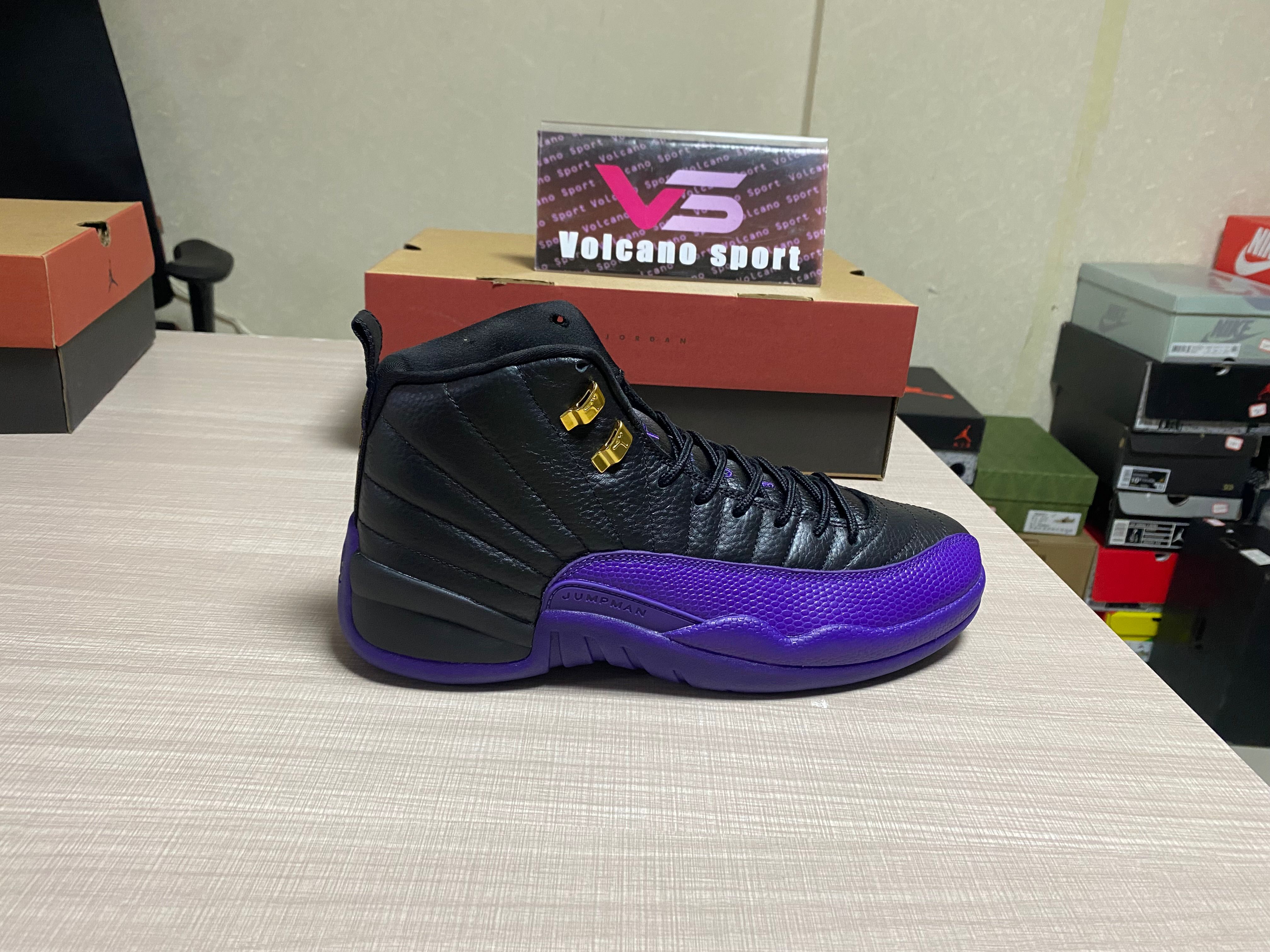 Jordan 12 Retro 