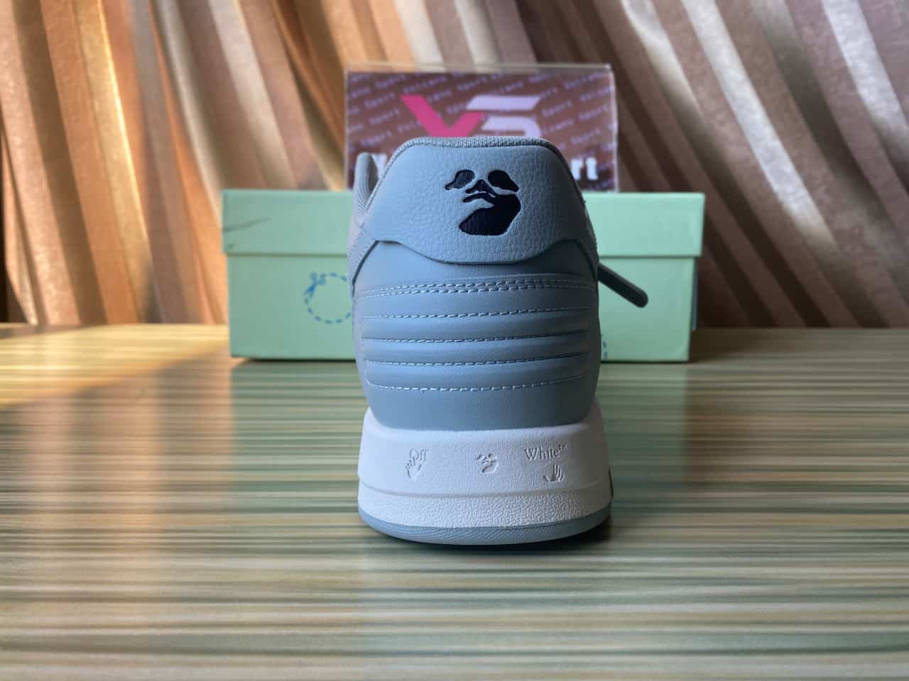 OFF-WHITE Out Of Office 
