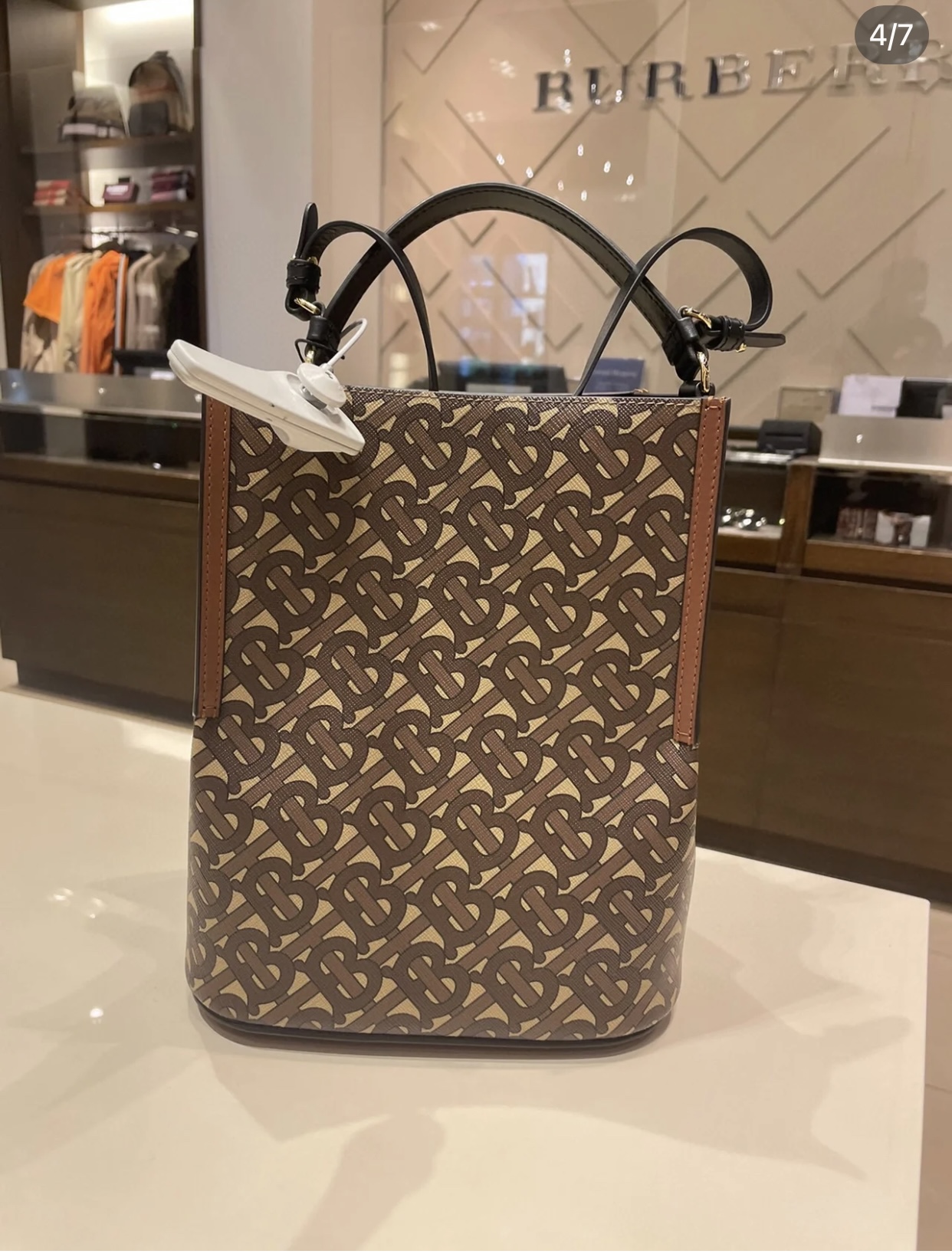Burberry 949160 (2) 21 x 16.5 x 25cm