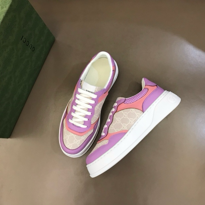 Gucci GG embossed sneakers Pink