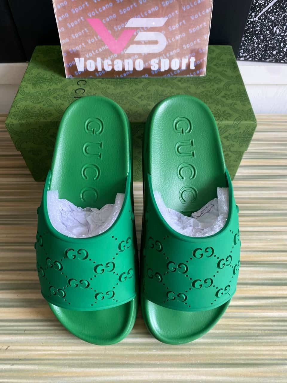 GUCCI slide