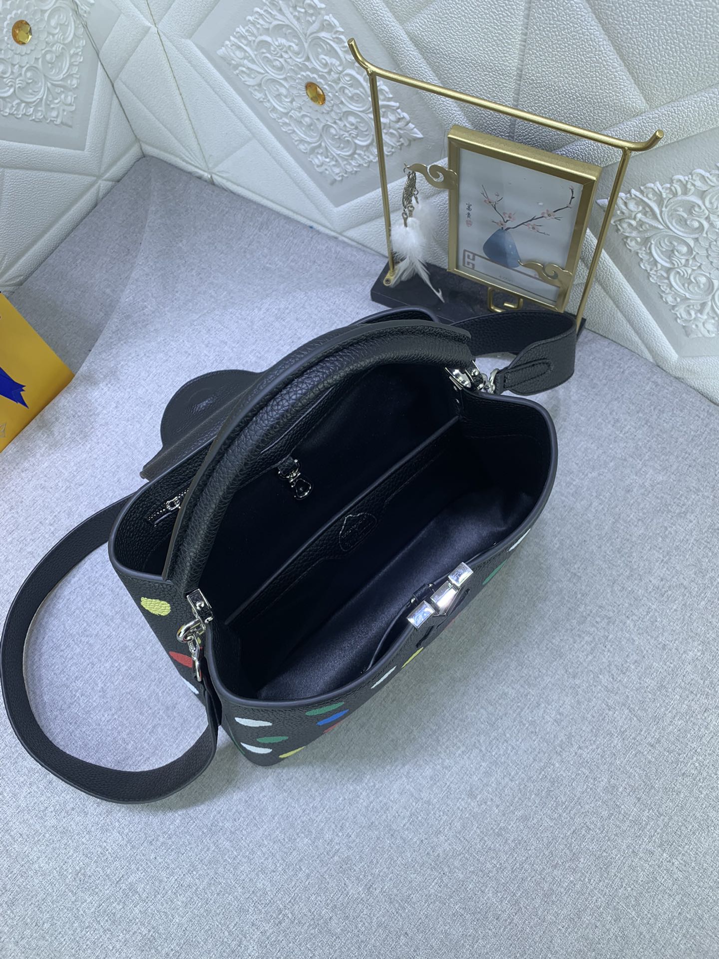 Louis Vuitton x YK Capucines M21663 (2)31.5x20x11cm