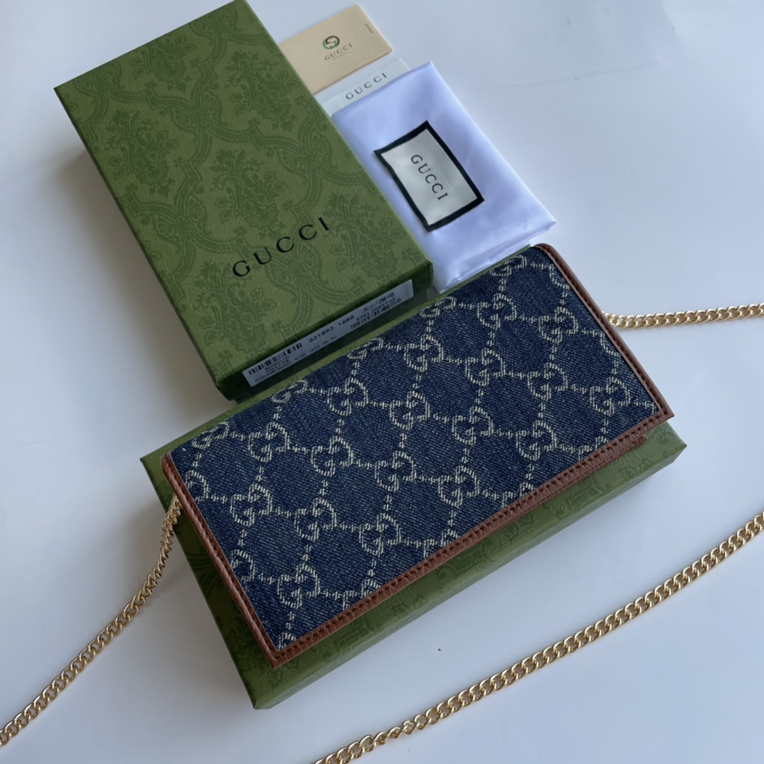 GUCCI 621892 19x10x4cm