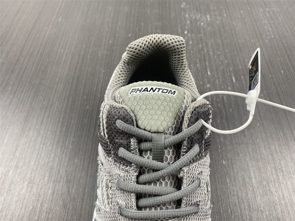 Balenciaga Men's Sneakers - Grey