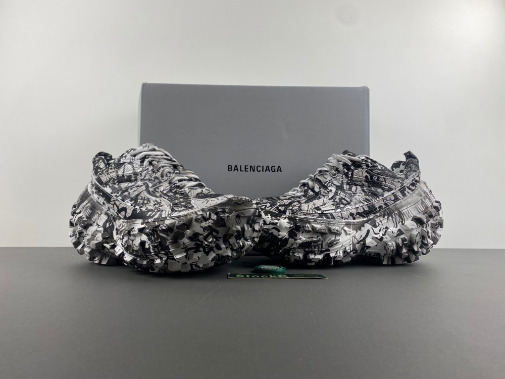 Balenciaga 685613-W2RG19010