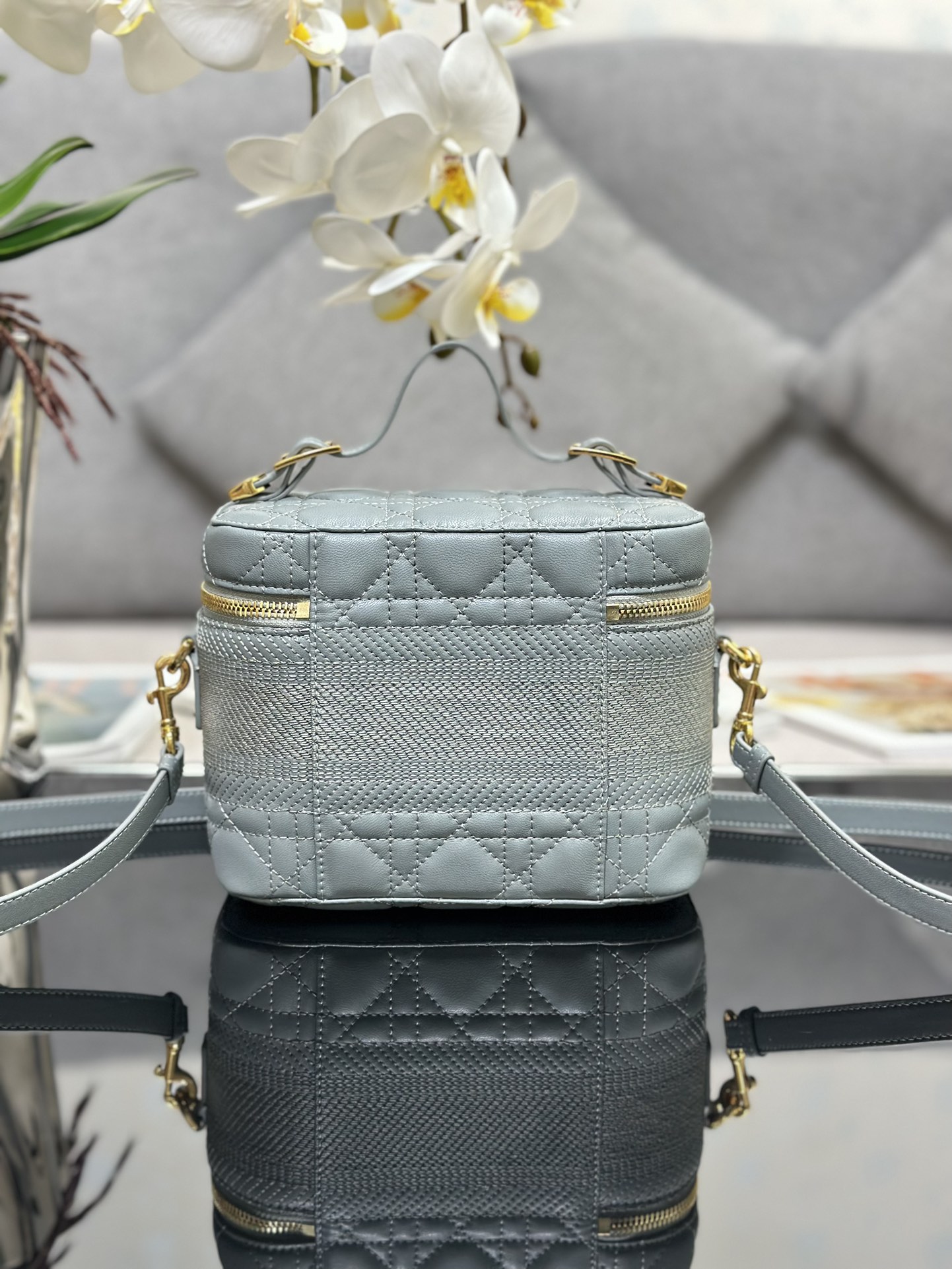 Dior Travel S5488 (2) 18.5  x 13 x 10.5 cm