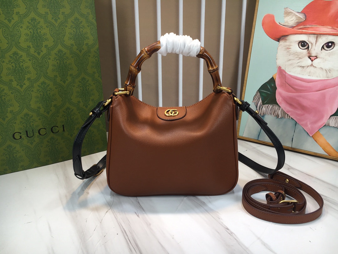 Gucci Diana 746251 24x15x5cm