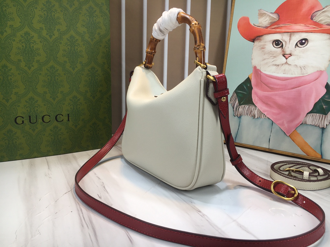 Gucci Diana 746251 24x15x5cm