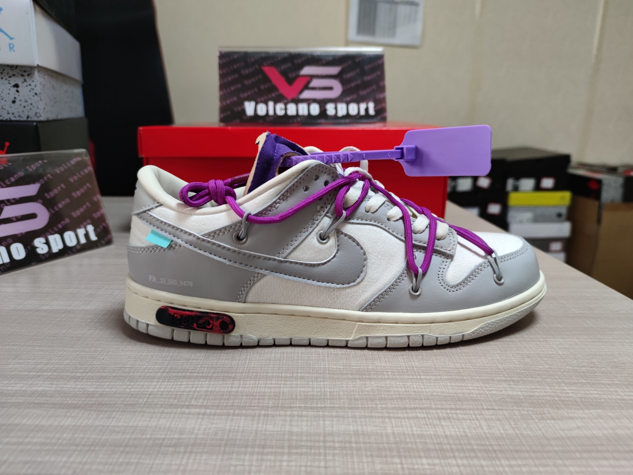 Dunk Low Off-White Lot 28 DM1602 111