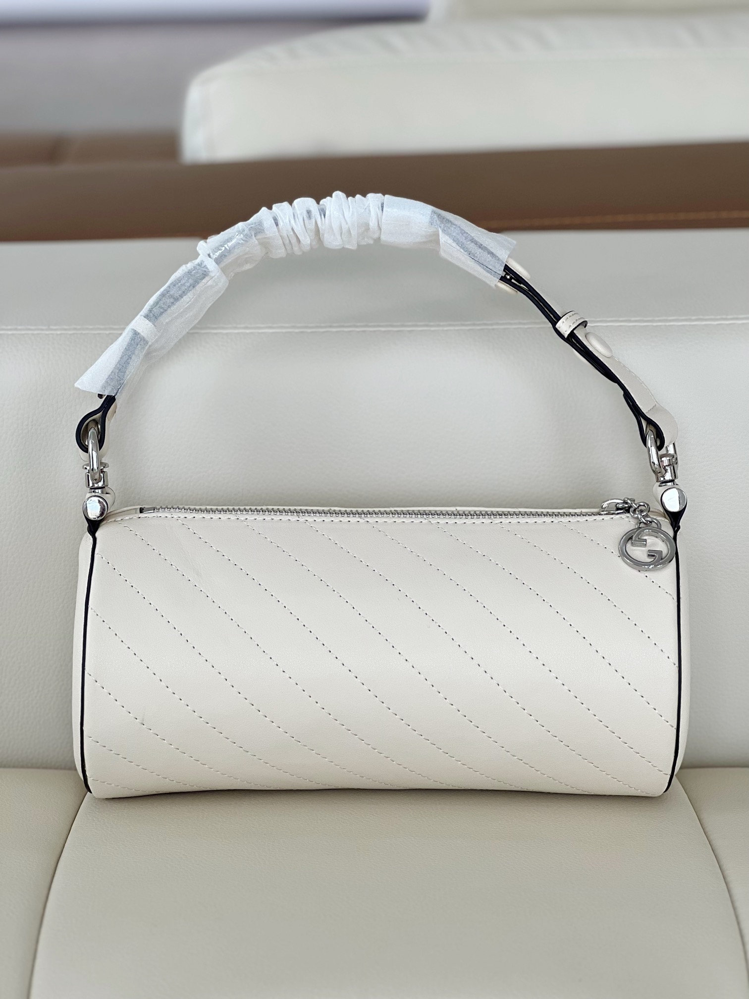 Gucci 760169