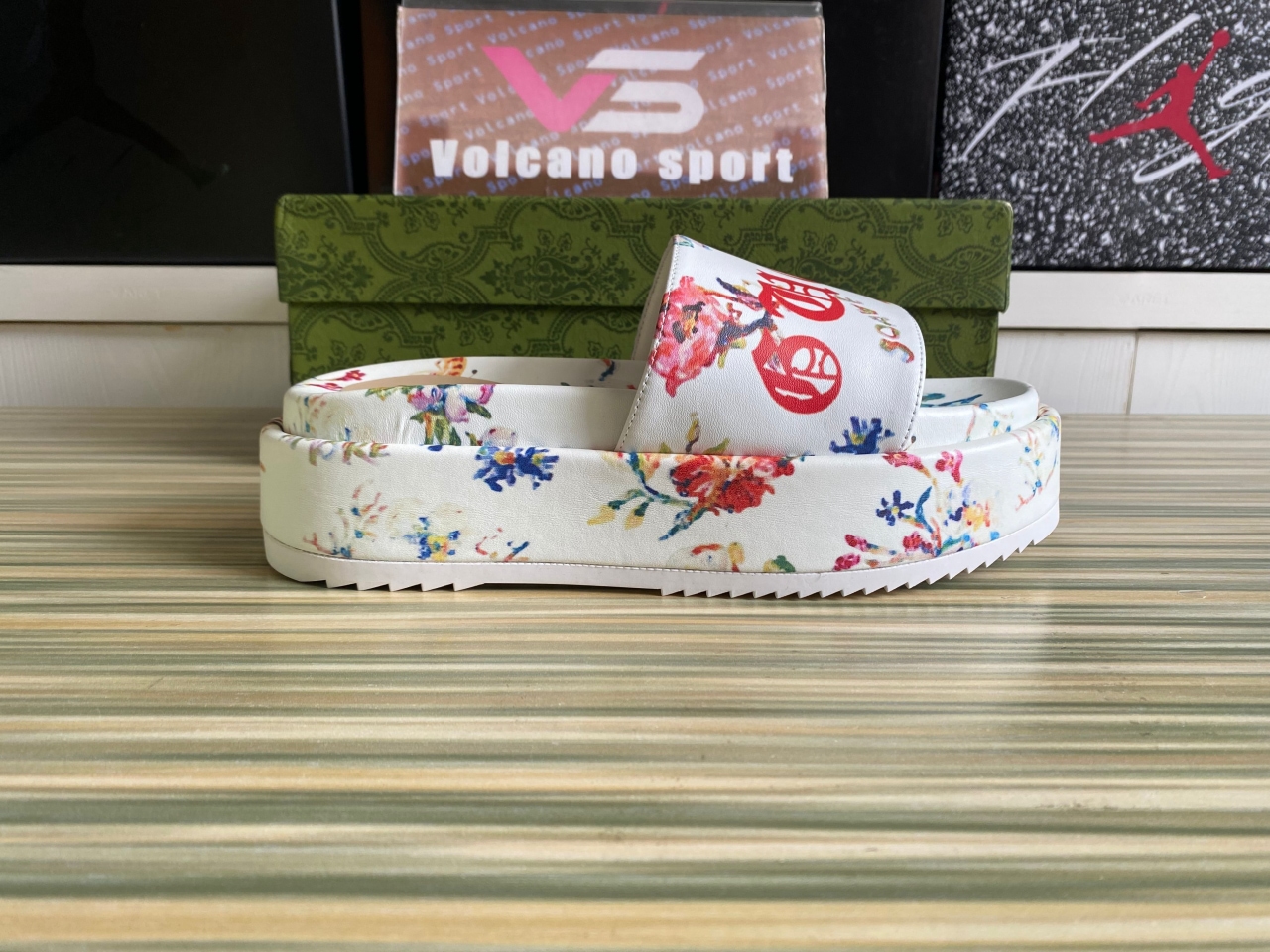 GUCCI Women's Slippers