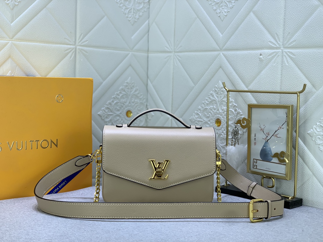 Louis Vuitton Oxford M22952 (2) 22.0 x 16.0 x 9.5cm