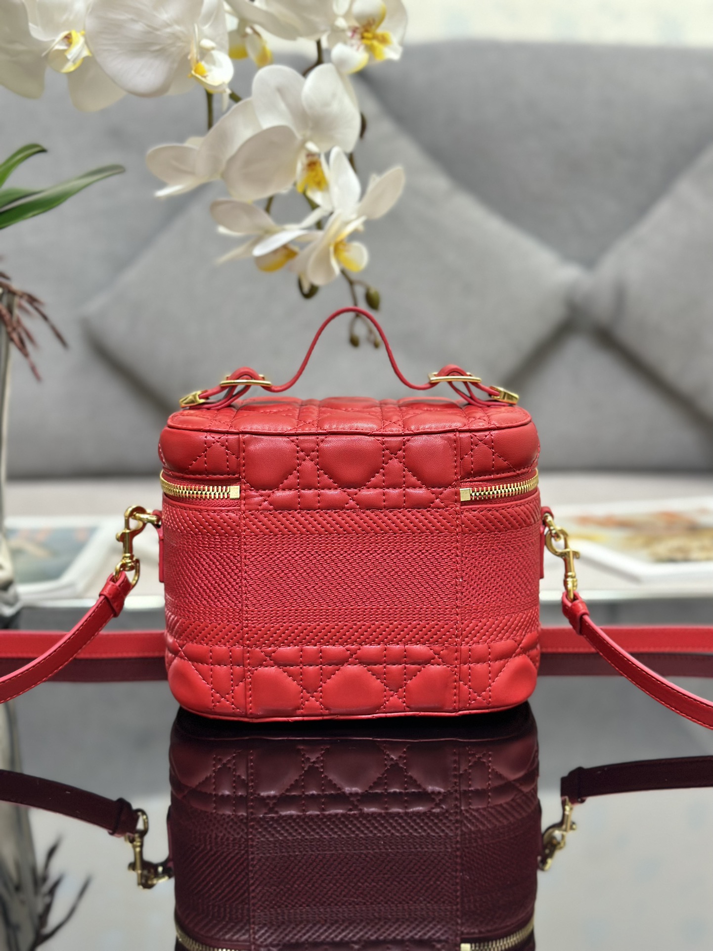 Dior Travel S5488 (5) 18.5  x 13 x 10.5 cm