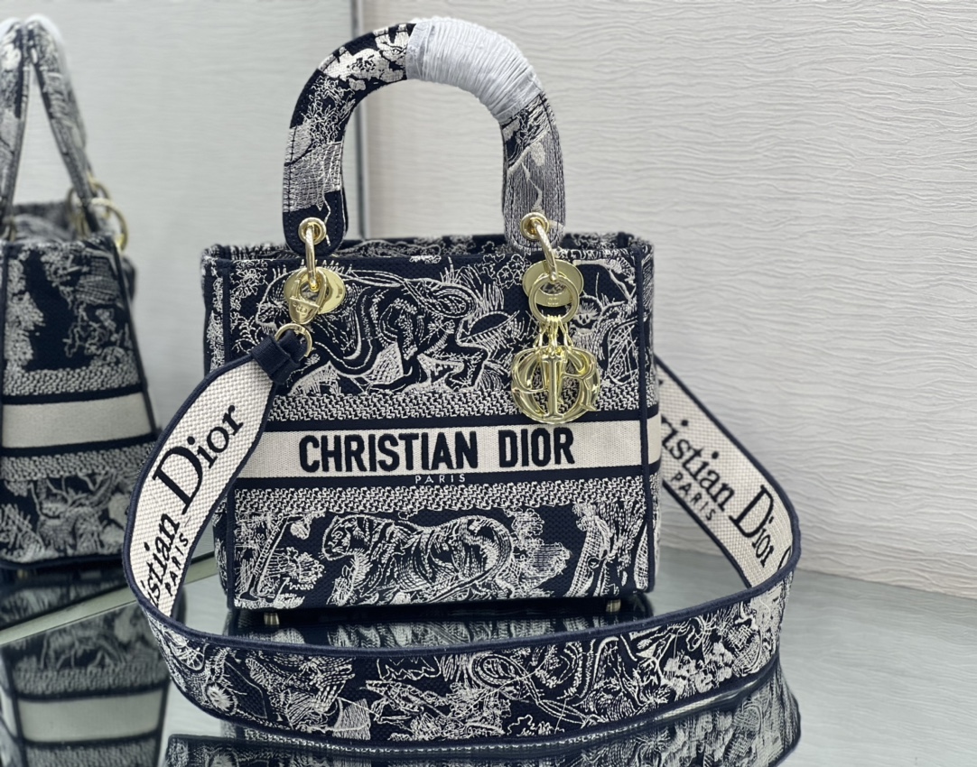 Dior LADY 9027(11) 24x20x11cm