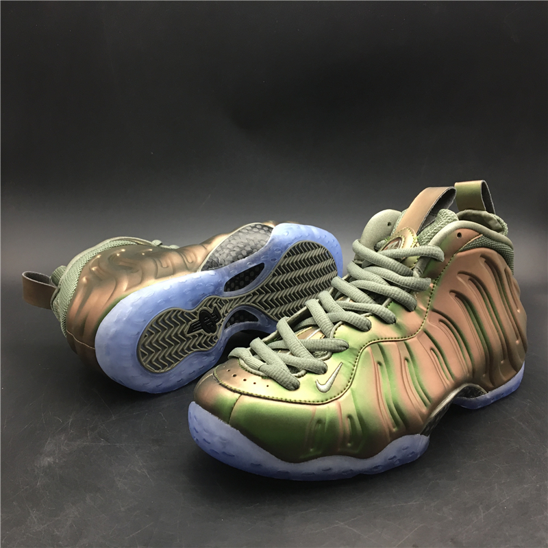 Nike Air Foamposite One Iridescent (Women's) AA3963-001