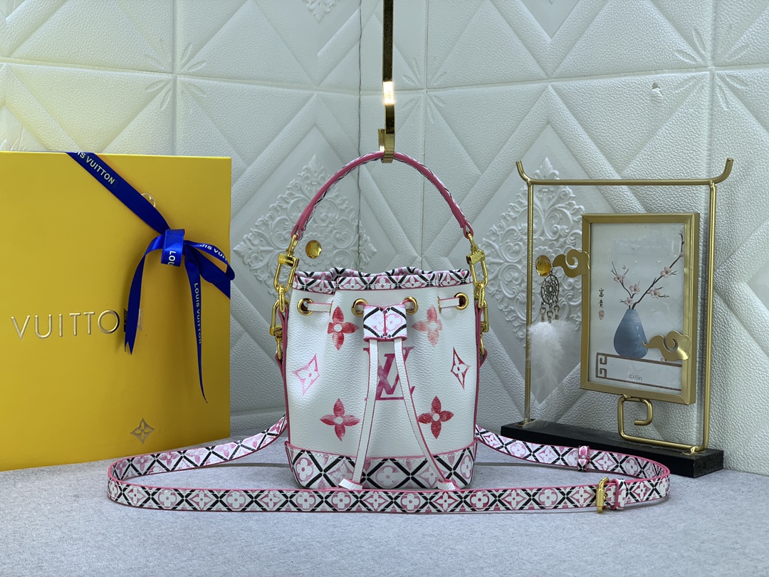 Louis Vuitton Nano Noé M82386 13.0 x 16.0 x 10.0 cm
