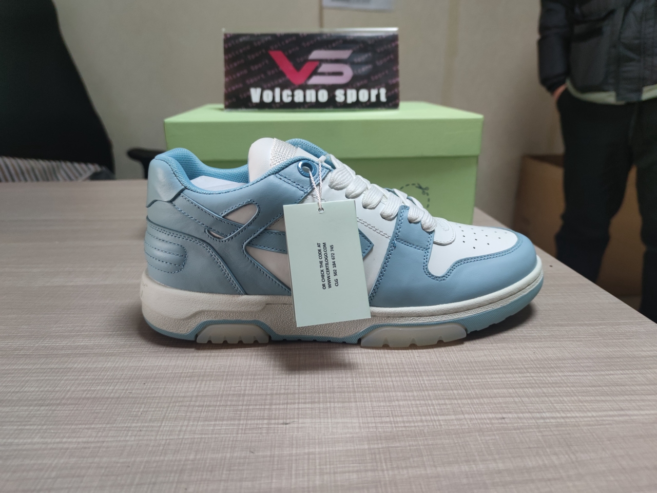 OFF-WHITE OOO Low Out Of Office Calf Leather White Light Blue