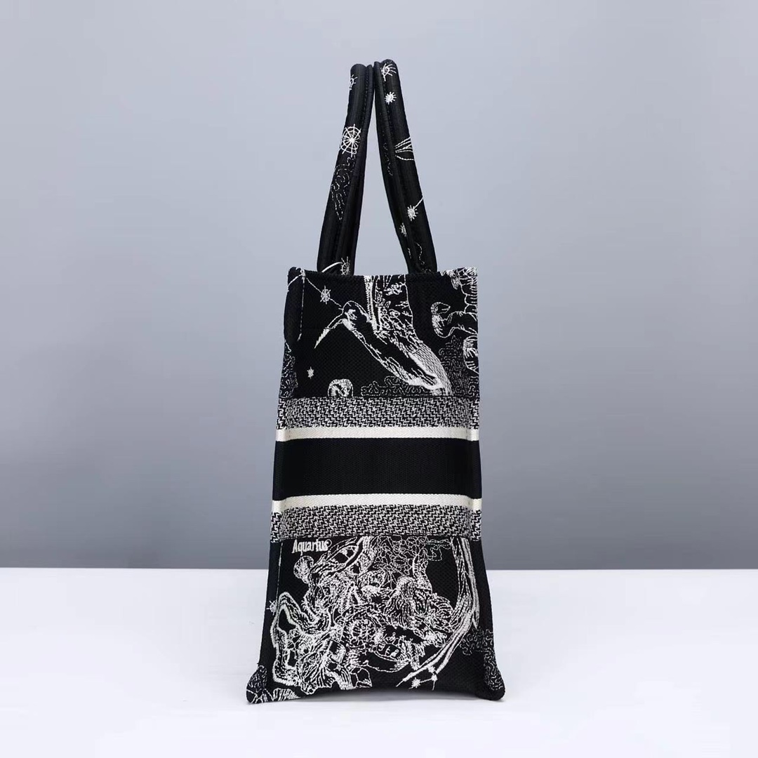 Dior Book Tote 1296(18) 36.5x 28x 17.5cm